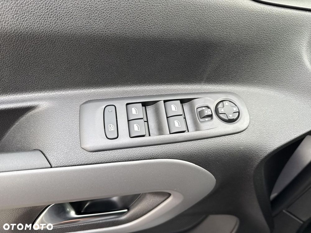 Toyota Proace City Verso 1.5 D-4D VIP - 19