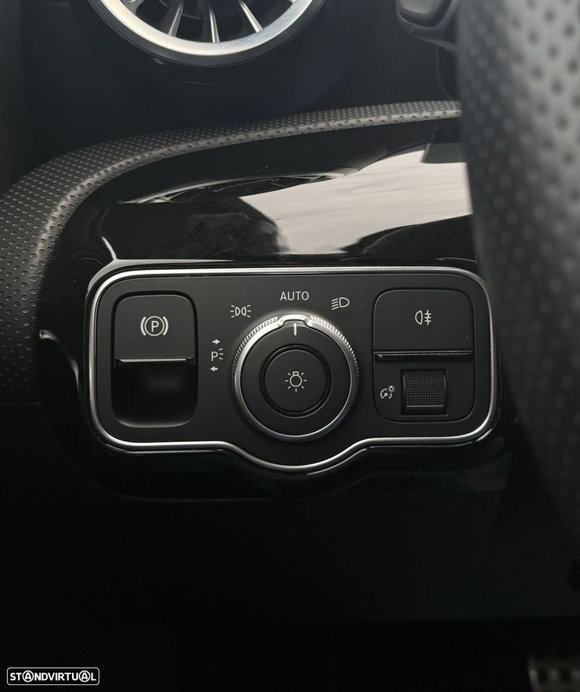 Mercedes-Benz CLA 180 - 13