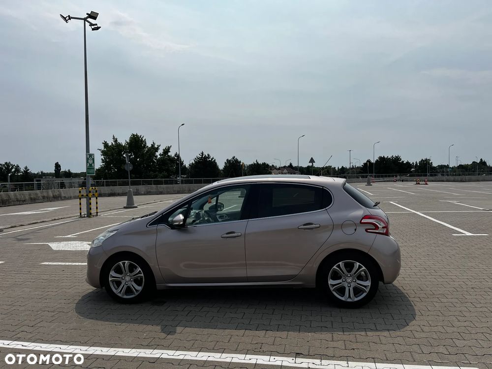 Peugeot 208 1.4 VTi Allure - 2
