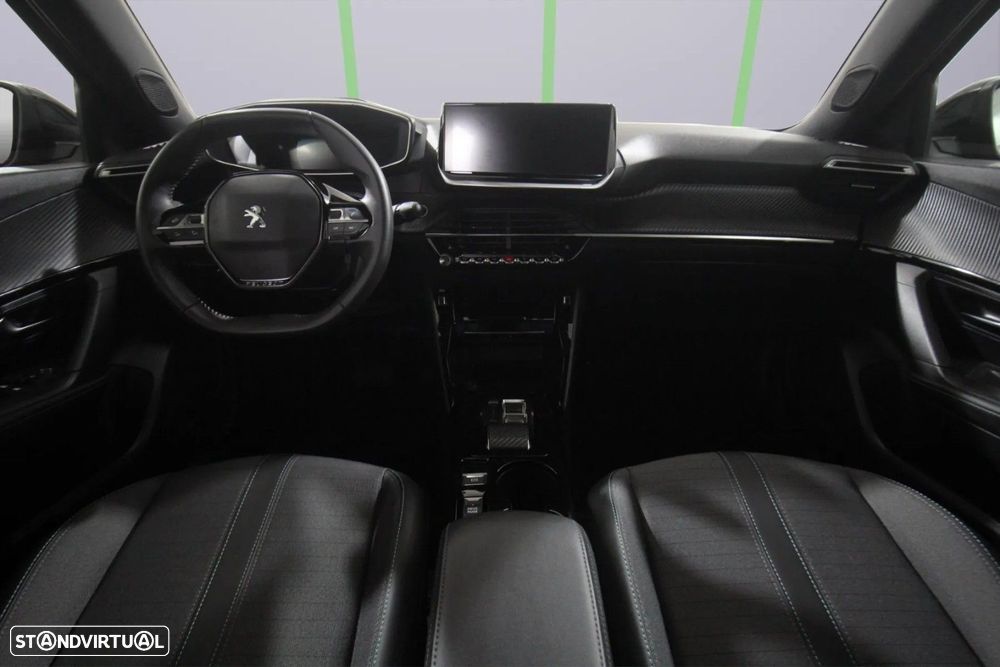 Peugeot e-2008 - 11