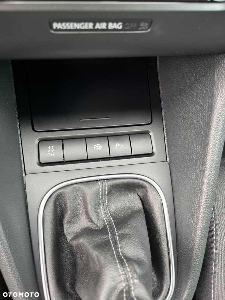 Volkswagen Golf 1.6 TDI DPF BlueMotion Technology Team - 28