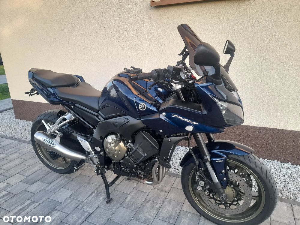 Yamaha FZ - 2