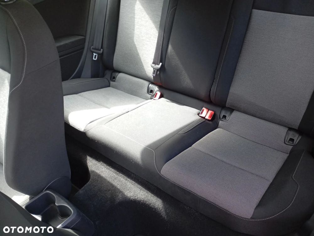 Volkswagen Golf VII 1.2 TSI BMT Trendline - 12