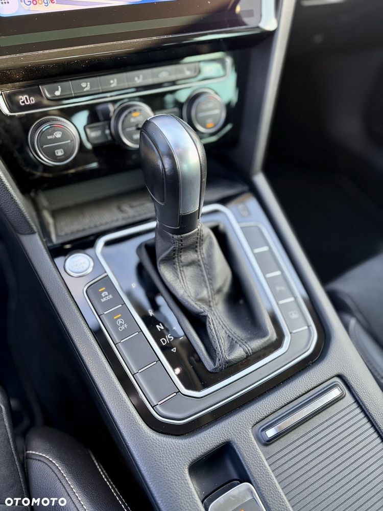 Volkswagen Passat 2.0 TSI Elegance DSG - 9