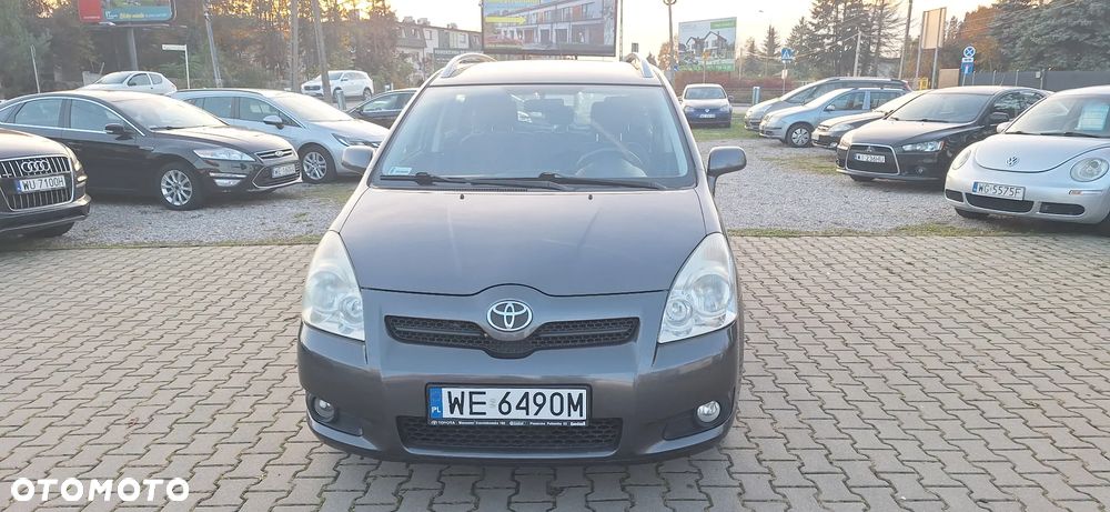 Toyota Corolla Verso - 2