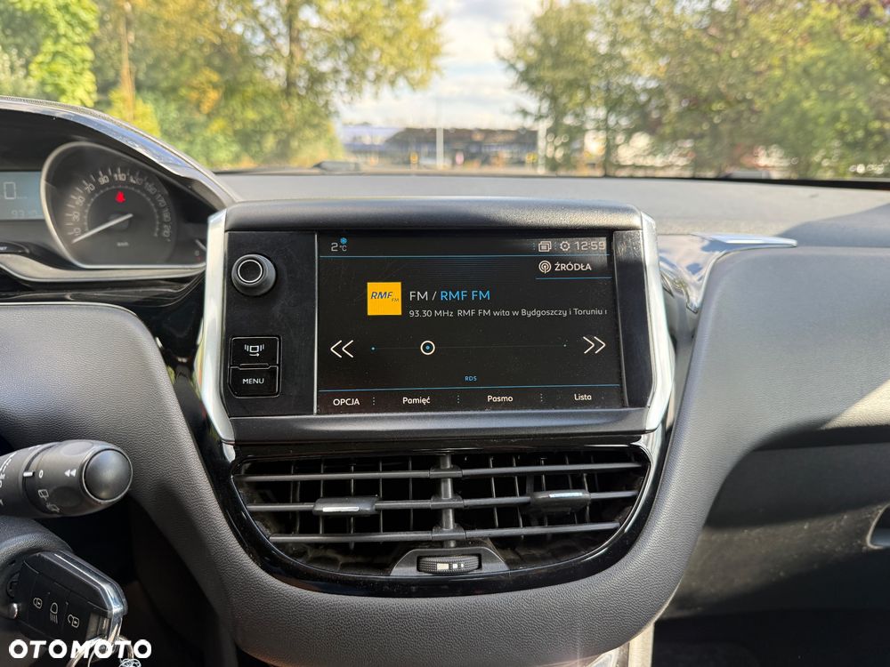 Peugeot 208 Blue-HDi 100 Stop&Start Active - 14