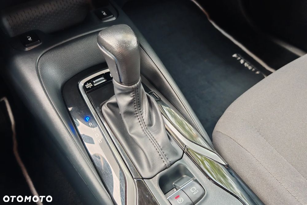Toyota Corolla 1.8 Hybrid Comfort - 24