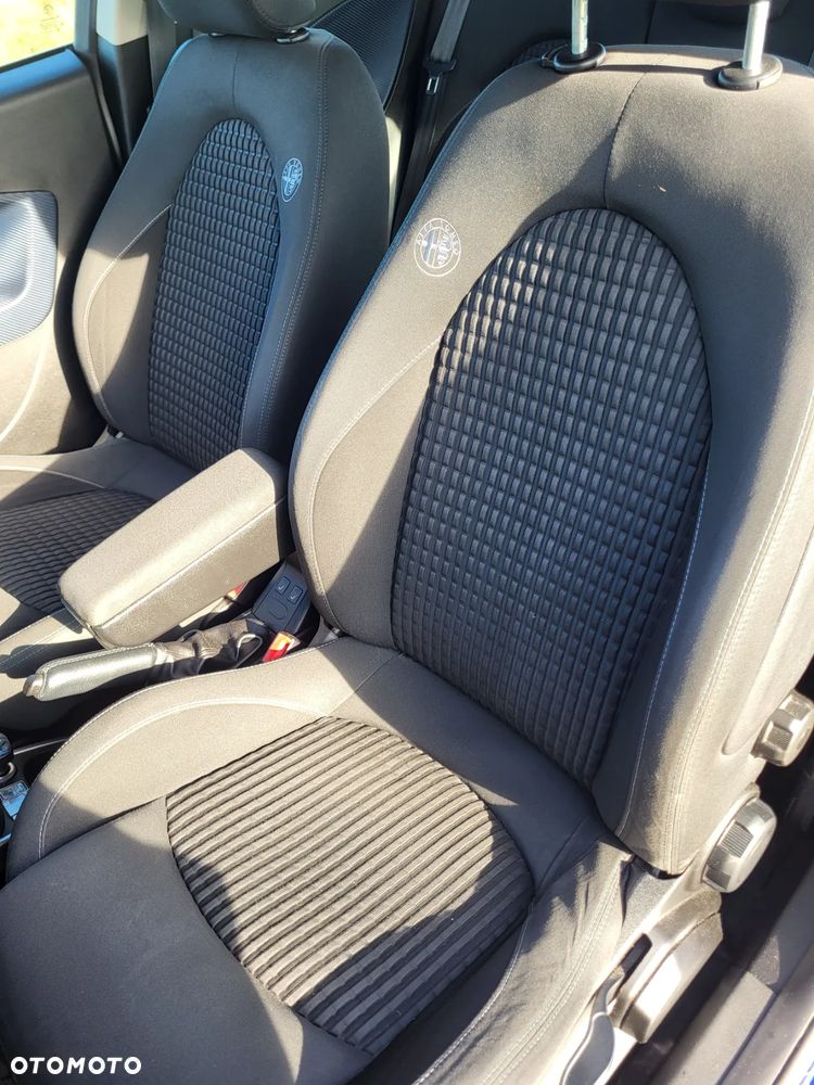 Alfa Romeo Mito TB 1.4 16V MultiAir - 16