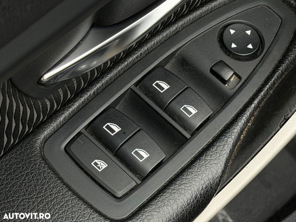 BMW Seria 3 318d Aut. - 17