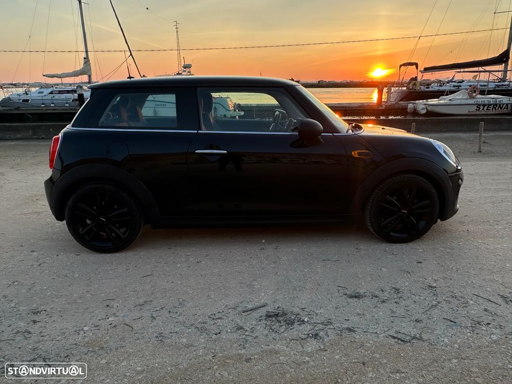 MINI 3 Portas One - 32