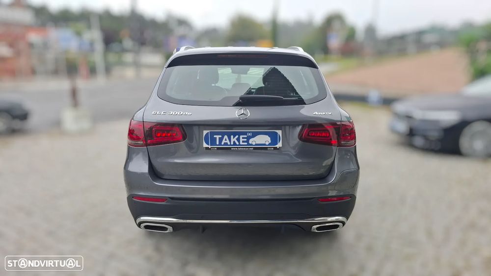 Mercedes-Benz GLC 300 de 4Matic 9G-TRONIC AMG Line - 11