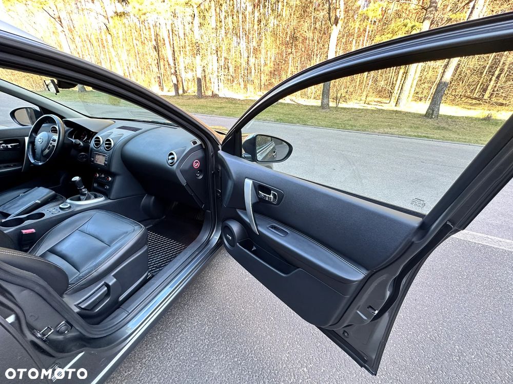 Nissan Qashqai 2.0 4x4 Tekna Premium - 30