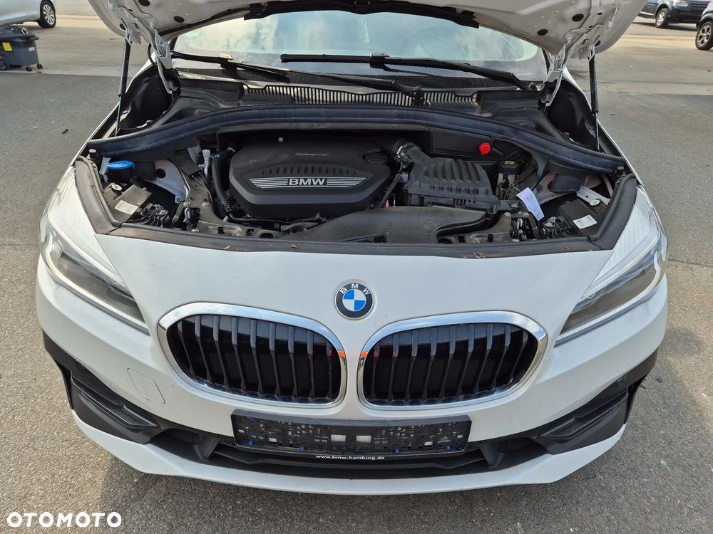 BMW Seria 2 218d Sport Line - 8