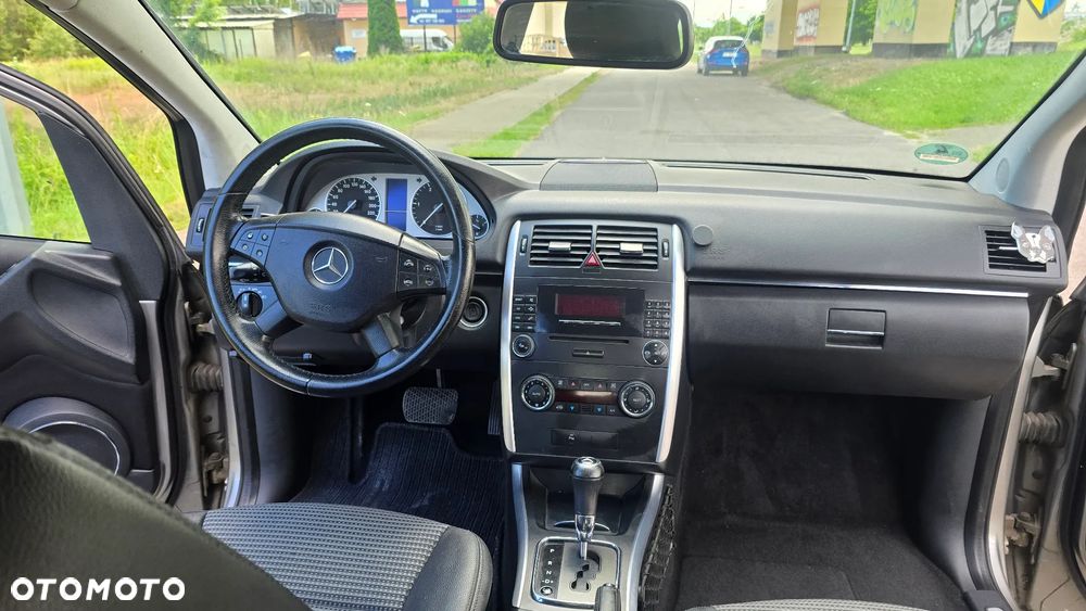 Mercedes-Benz Klasa B 200 CDI Autotronic - 37