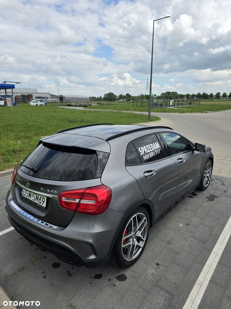 Mercedes-Benz GLA - 3