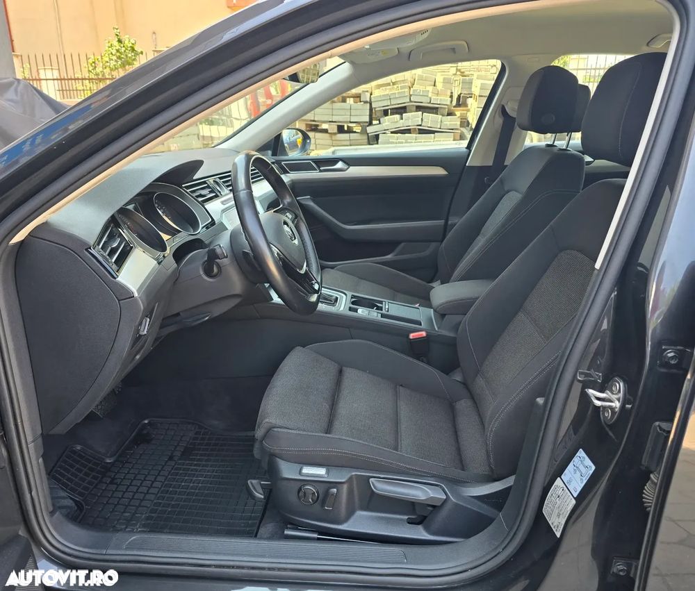 Volkswagen Passat 1.5 TSI ACT DSG Comfortline - 13