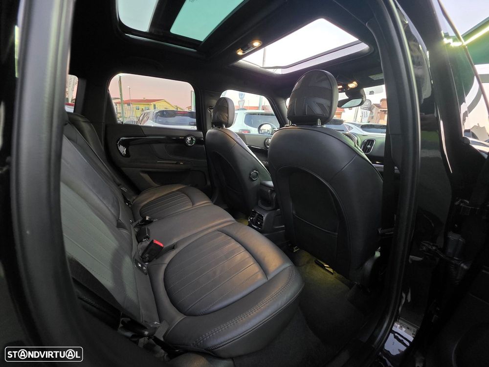 MINI Countryman Cooper SE ALL4 Auto - 22