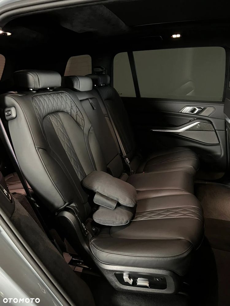 BMW X7 - 30
