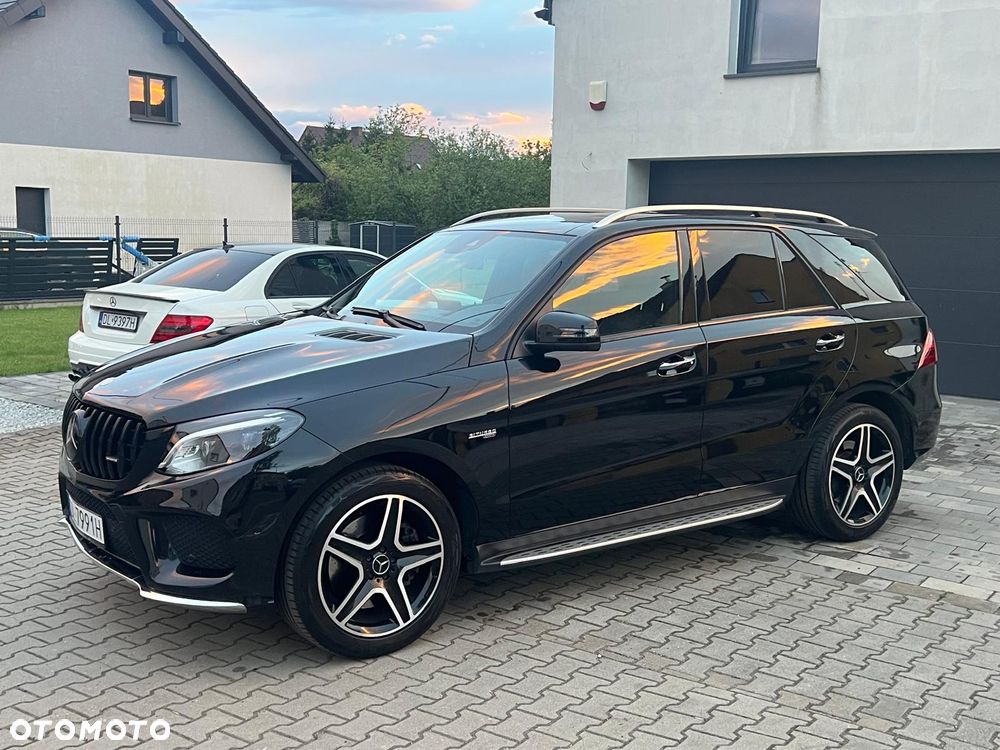 Mercedes-Benz GLE AMG 43 4Matic 9G-TRONIC AMG Line - 3