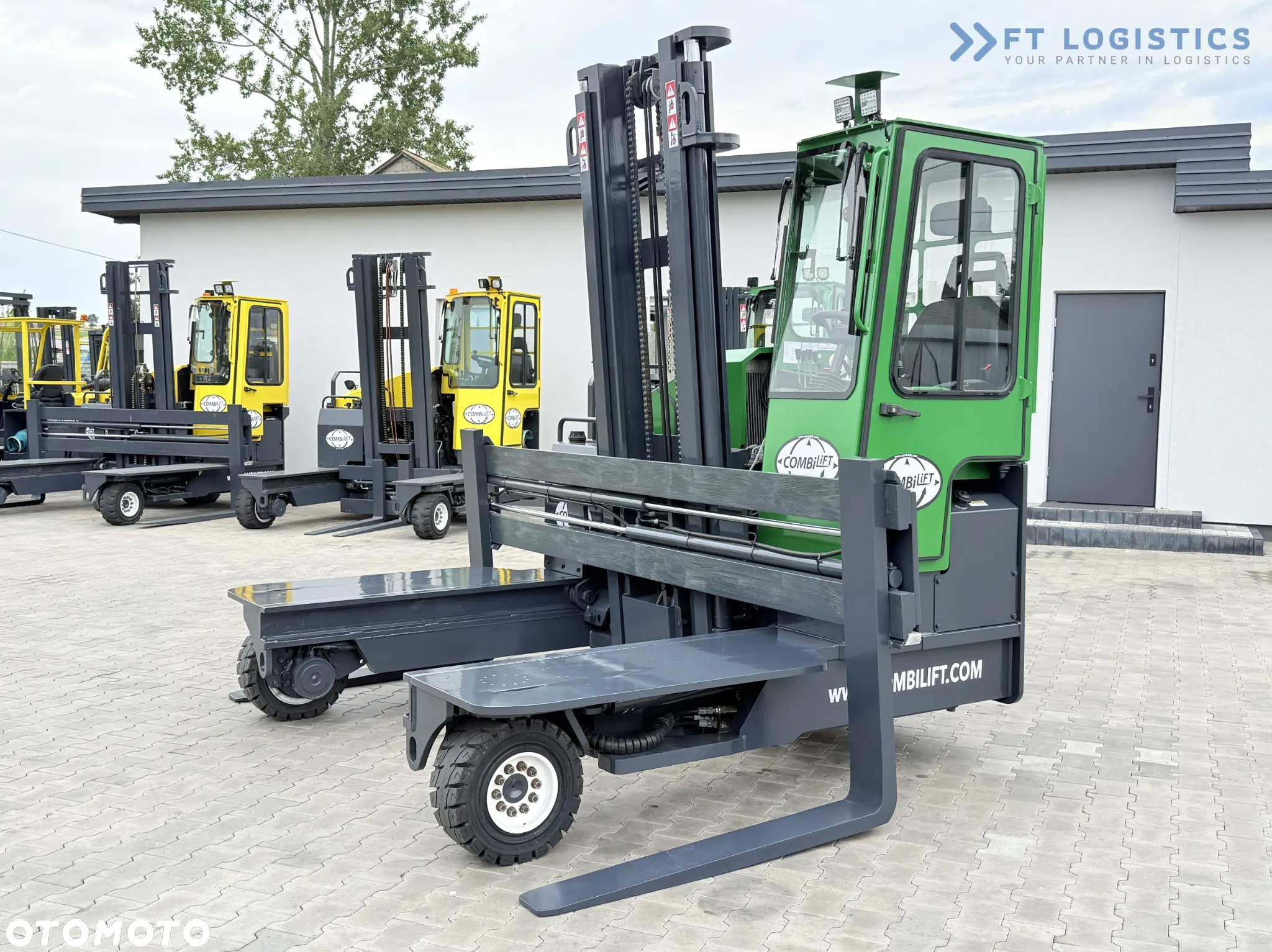 Combilift C4500 / DIESEL / DUPLEX 4000MM / SZEROKI POZYCJONER WIDEŁ / OGRZEWANIE / PEŁNA KABINA / STAN IDEALNY / Szeroka oferta wózków czterokierunkowych i bocznych, dopasowanych do różnorodnych potrzeb i zastosowań - 3