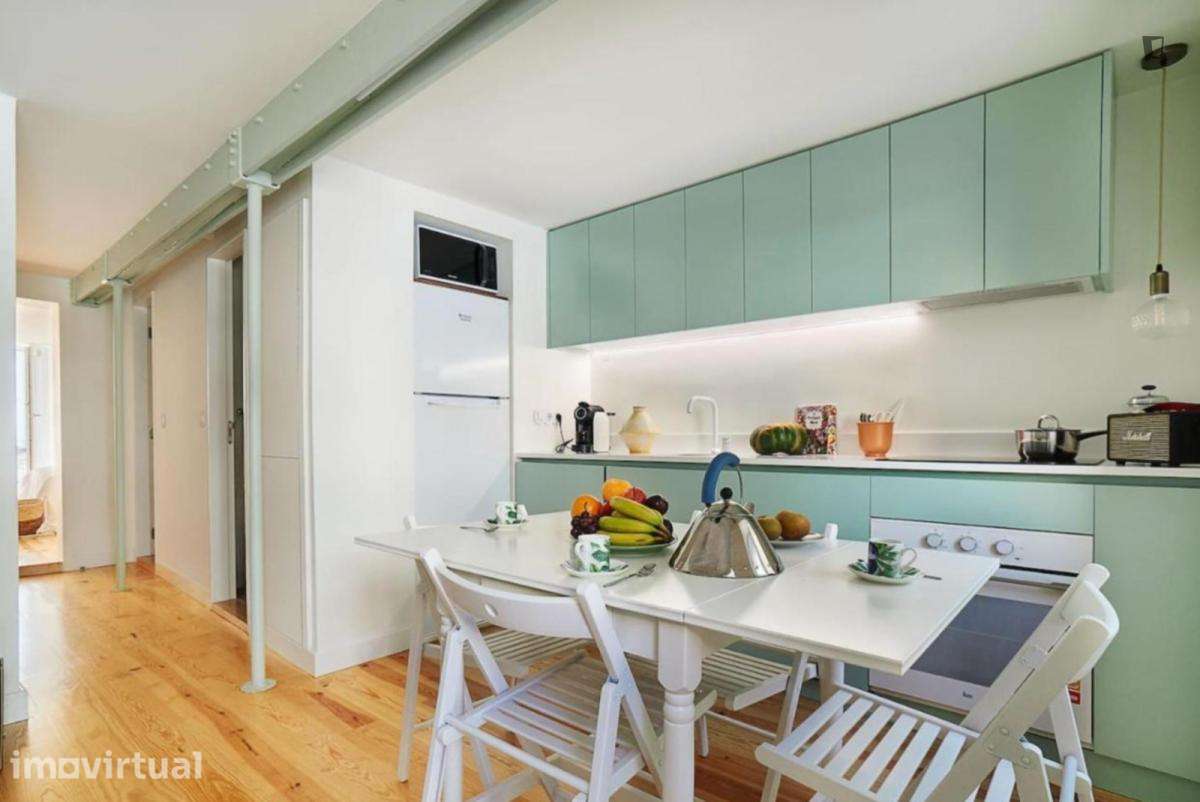 Apartamento com 1 quartos - localizado em Estrela Lisbon - Grande imagem: 2/8