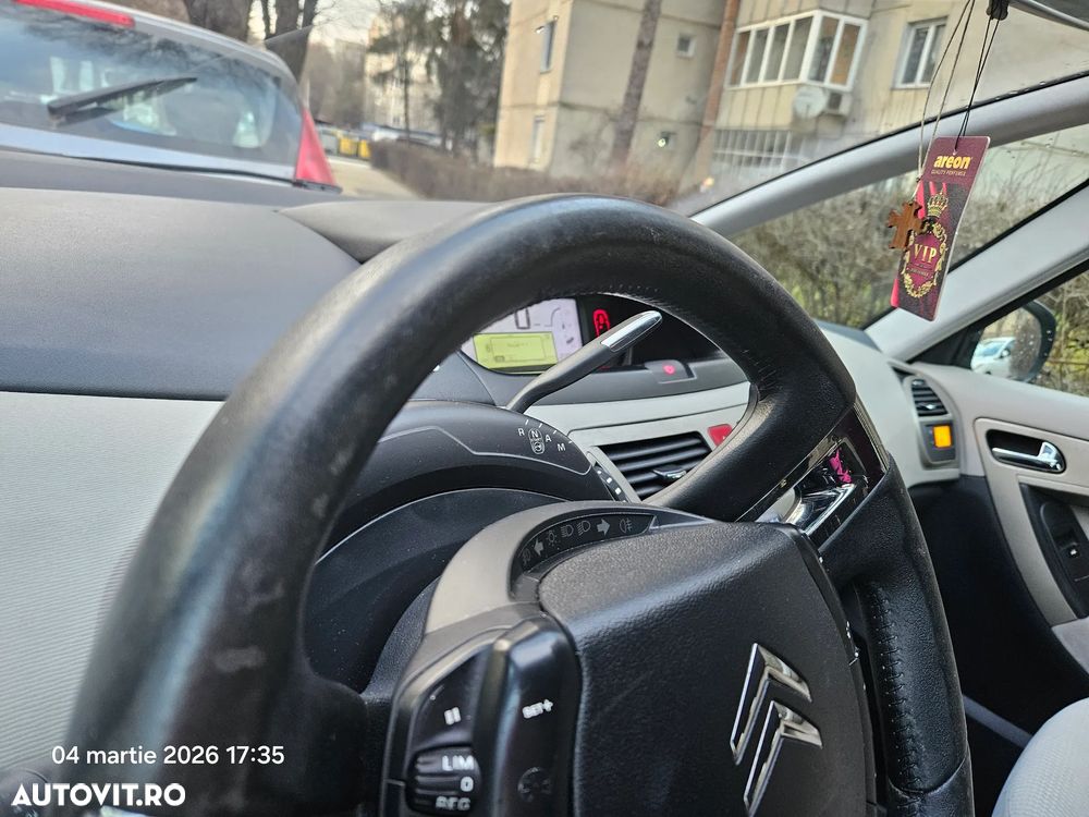 Citroën C4 Picasso - 17