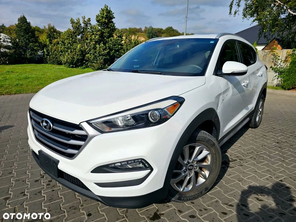 Hyundai Tucson - 2