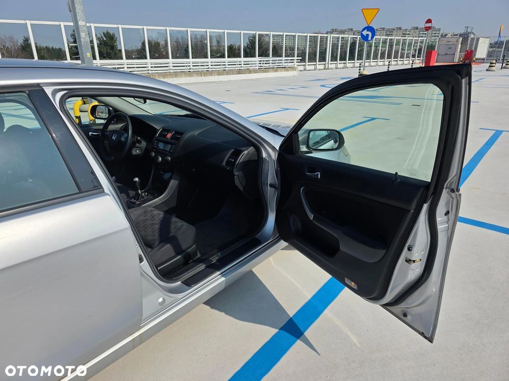 Honda Accord 2.0 Comfort - 10