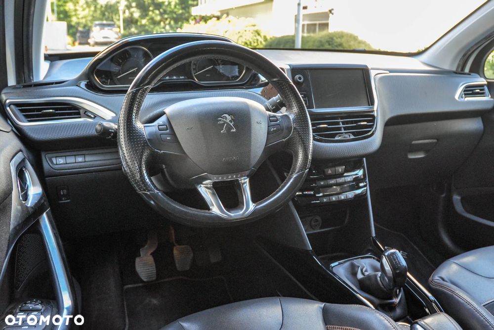 Peugeot 2008 - 9