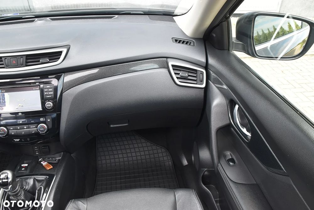 Nissan X-Trail - 25