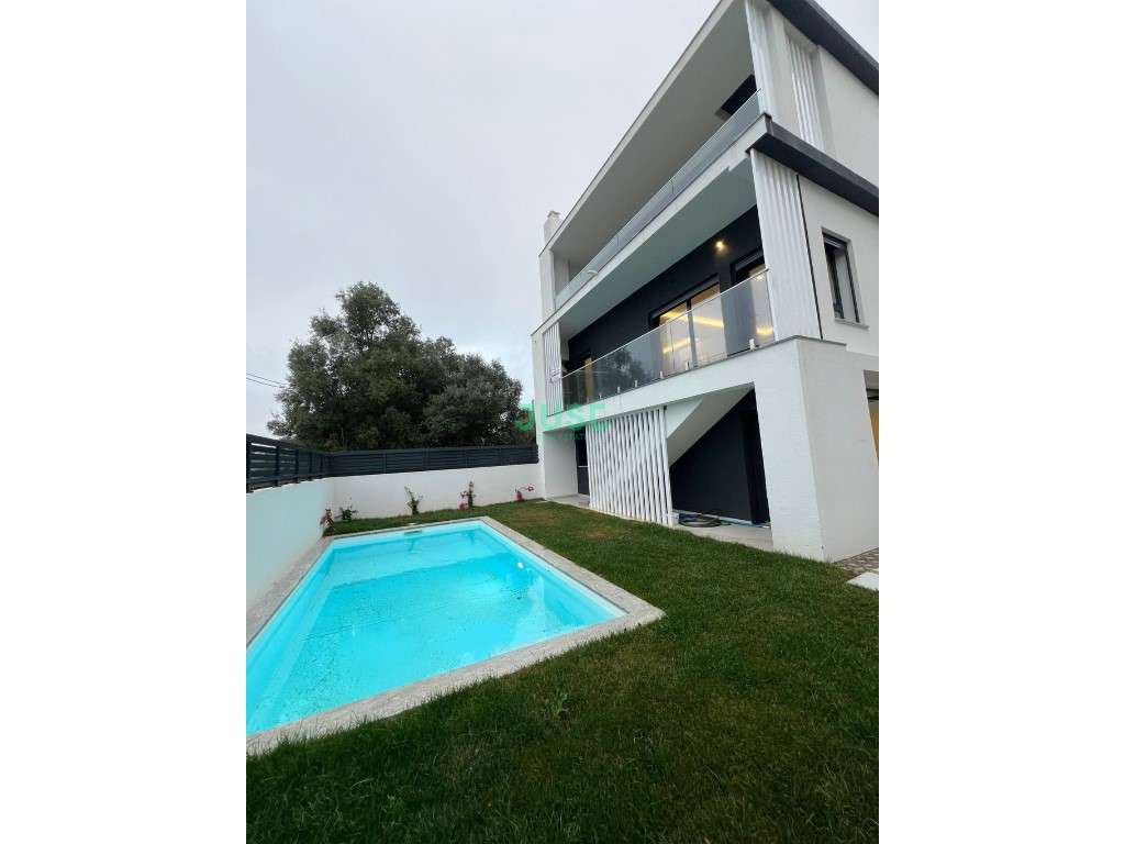 Moradia quinta do chiado pronta com piscina - Grande imagem: 2/26