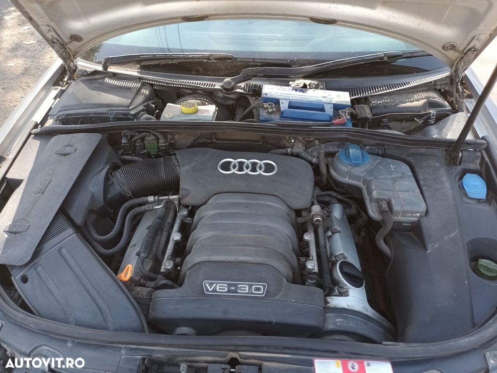 Dezmembrari  Audi A4 Cabriolet (8H, B6, B7)  2002  > 2009 3.0 Benzina - 10