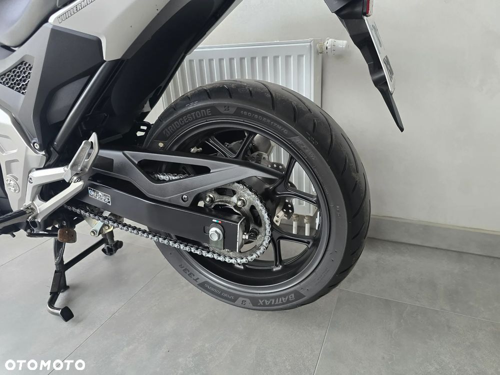 Honda NC - 27