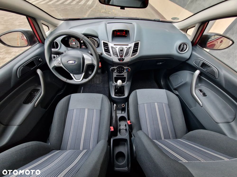 Ford Fiesta 1.4 Champions Edition - 6