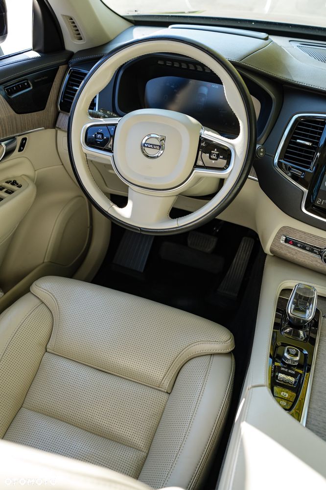 Volvo XC 90 B5 D AWD Momentum Pro 7os - 7