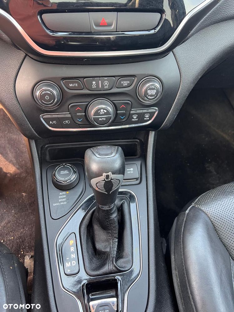 Jeep Cherokee 3.2 V6 Active Drive I Overland - 17