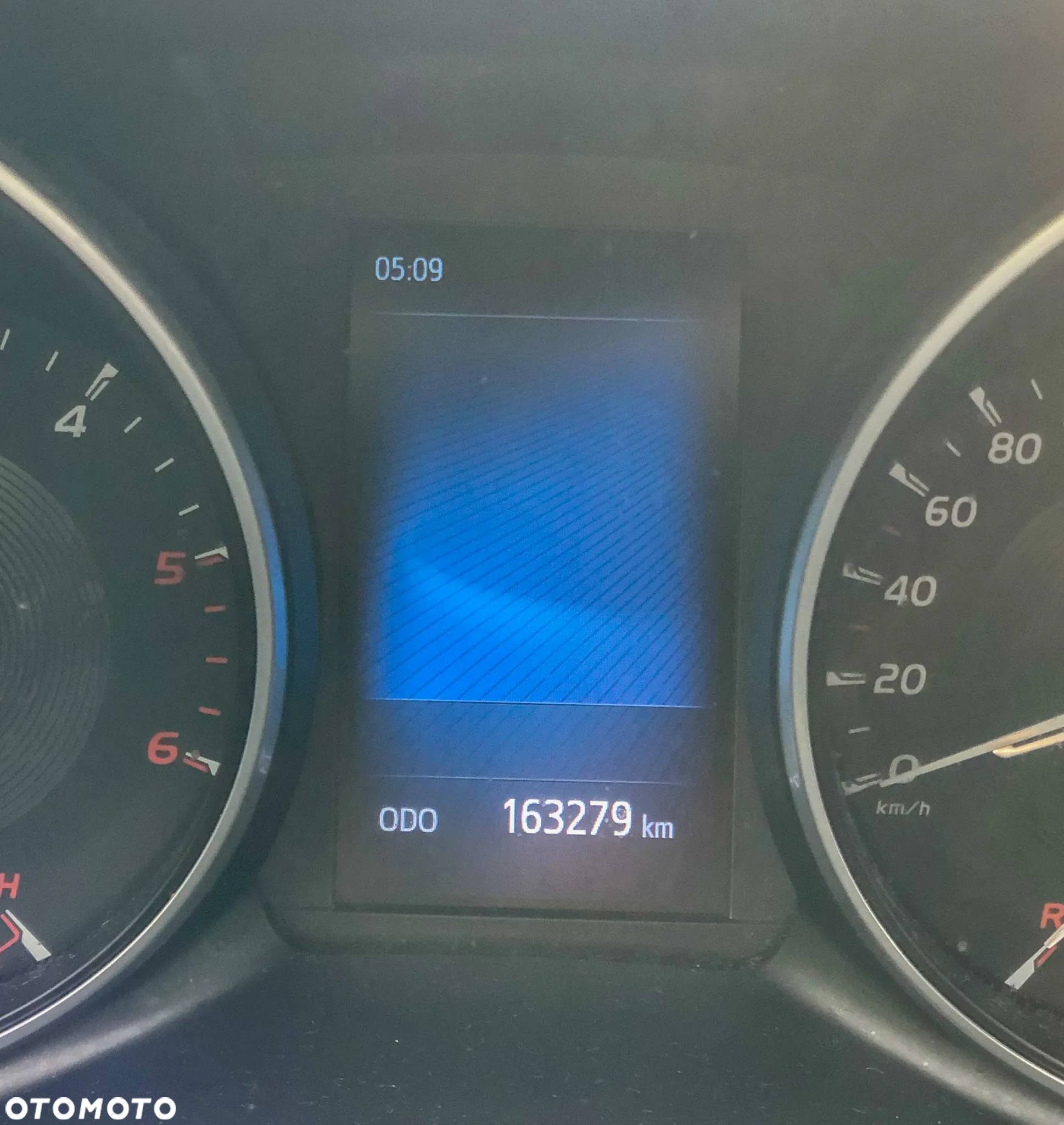 Toyota Avensis 2.0 D-4D Premium - 5