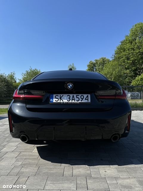 BMW Seria 3 320i M Sport - 12