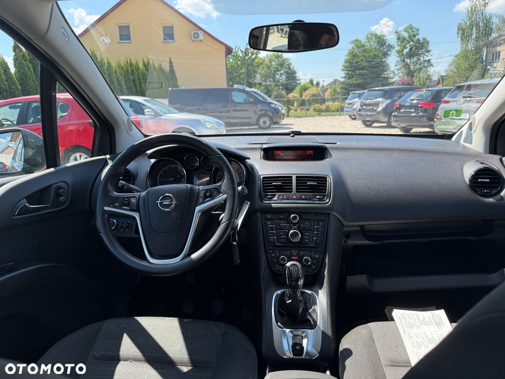 Opel Meriva 1.4 T Essentia S&S - 11