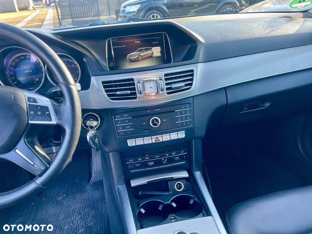 Mercedes-Benz Klasa E 220 BlueTEC 9G-TRONIC - 25