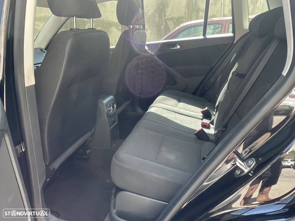 VW Tiguan 1.4 TSi Sport BlueMotion - 14