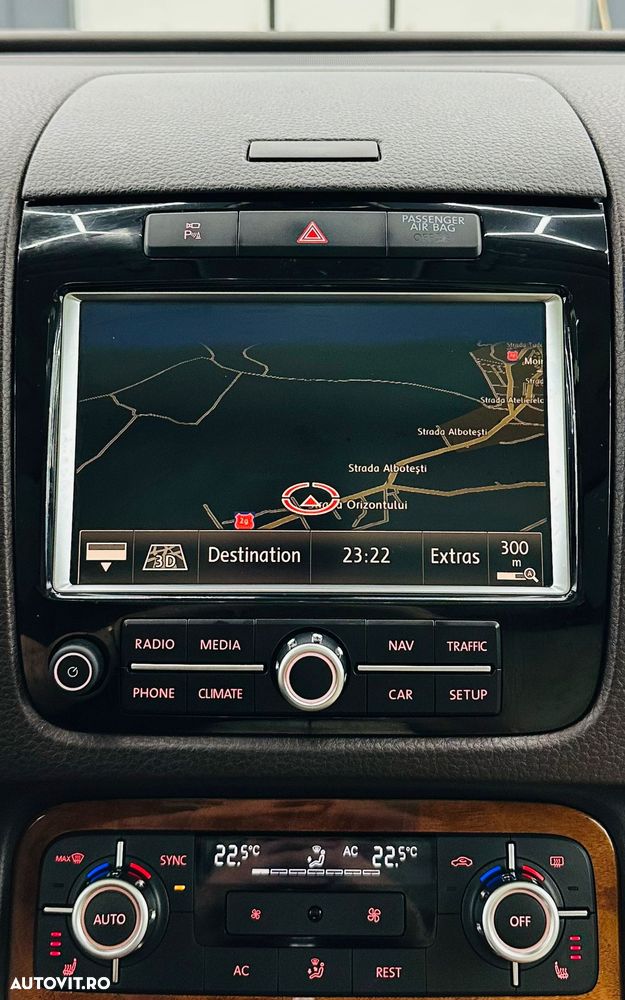 Volkswagen Touareg 3.0 V6 TDI Blue Motion DPF Automatik Exclusive - 24