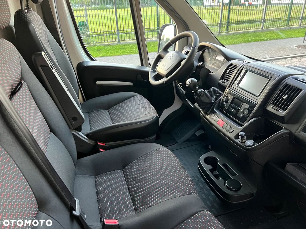 Citroën Jumper 35 2.2 BlueHDi - 24