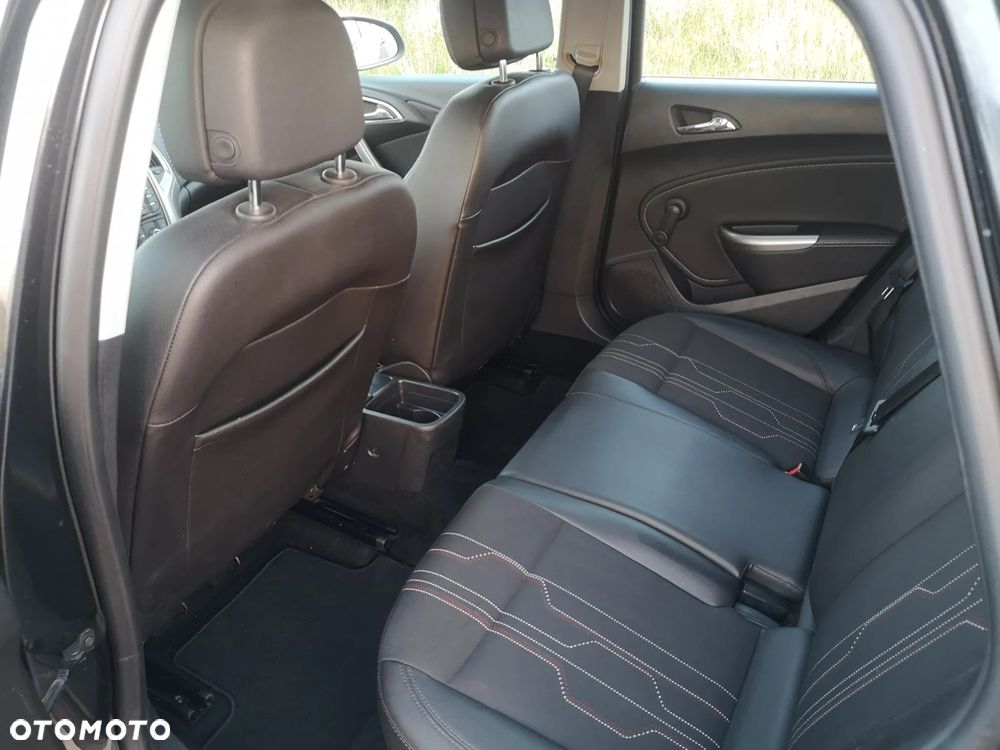 Opel Astra 1.4 Turbo - 34