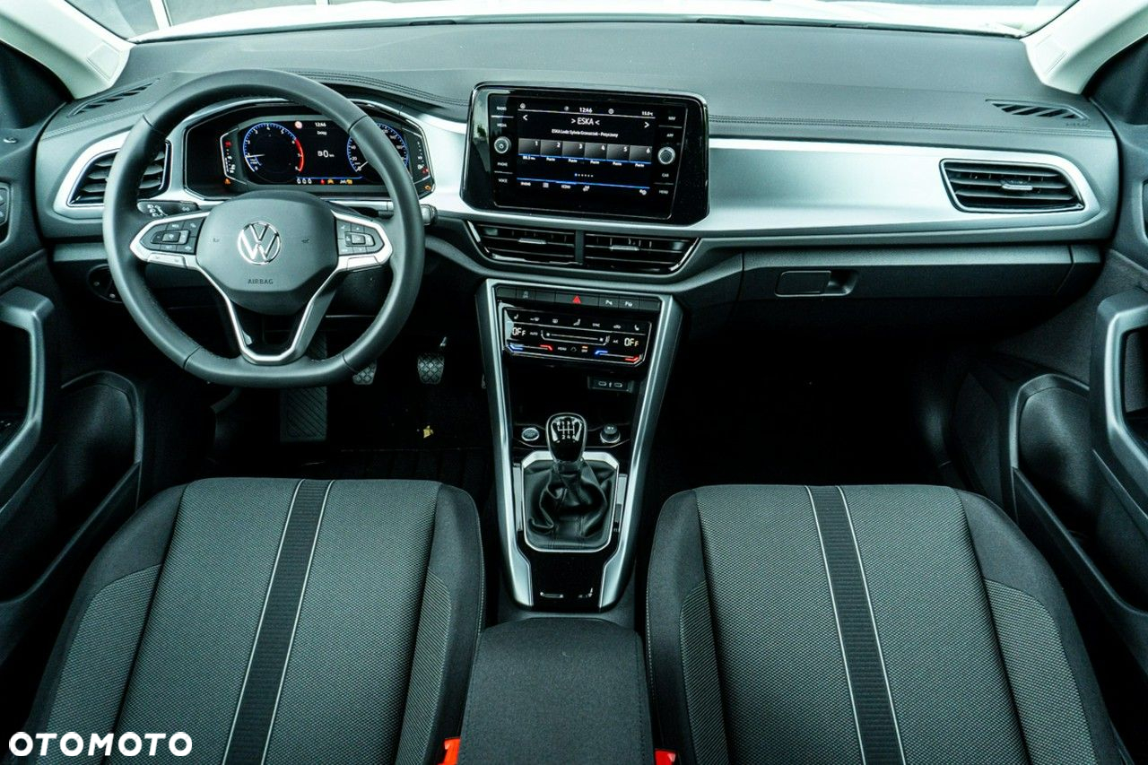 Volkswagen T-Roc - 16
