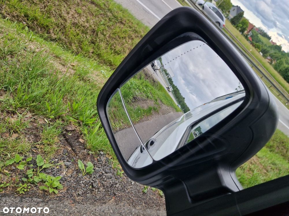 Renault Trafic - 23