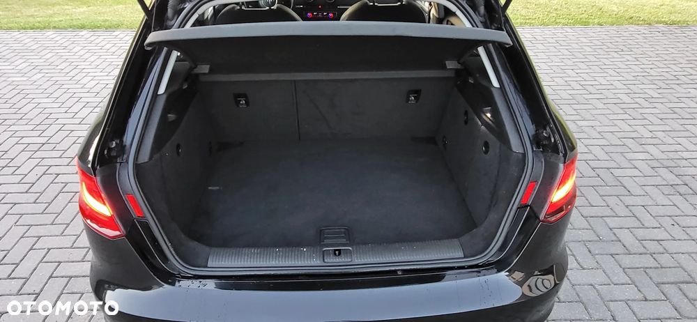 Audi A3 Sportback 2.0 TDI Attraction S tronic - 36