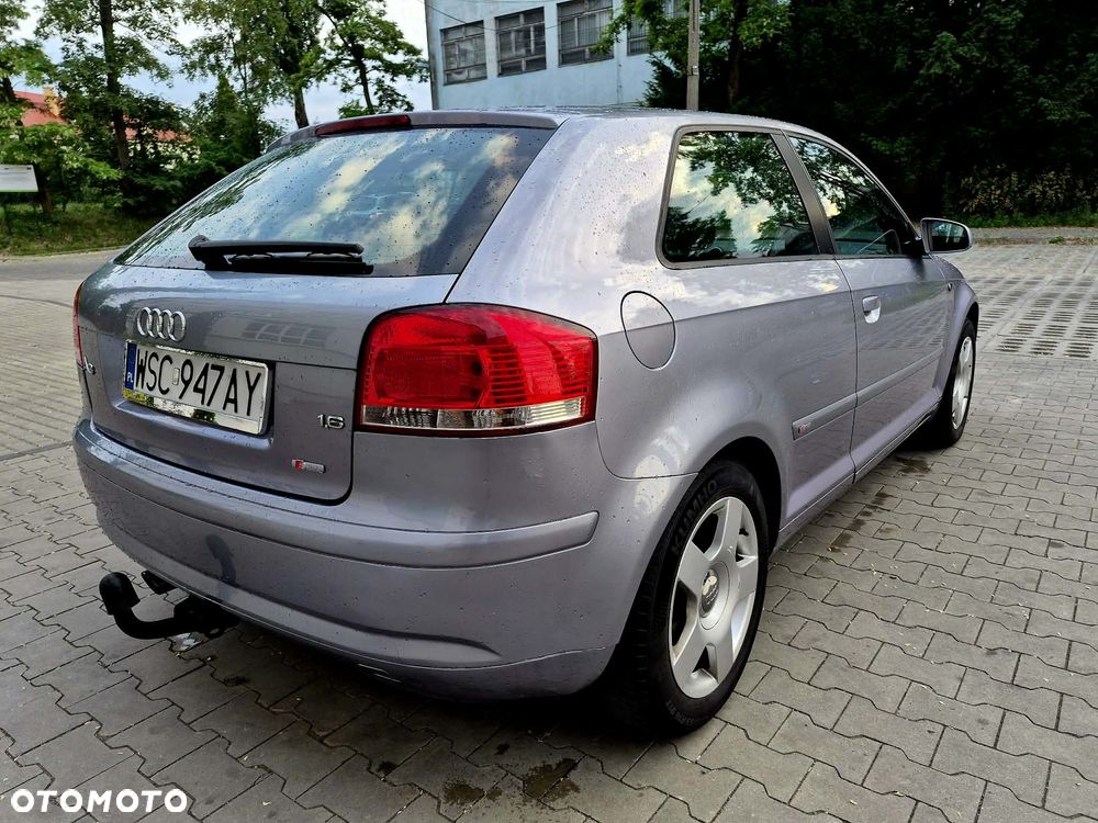 Audi A3 3-drzwiowe 1.6 Ambition - 5