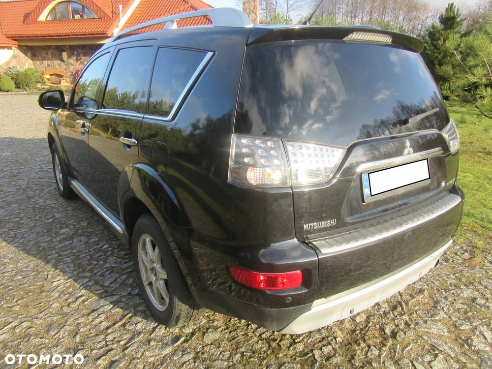 Mitsubishi Outlander - 7