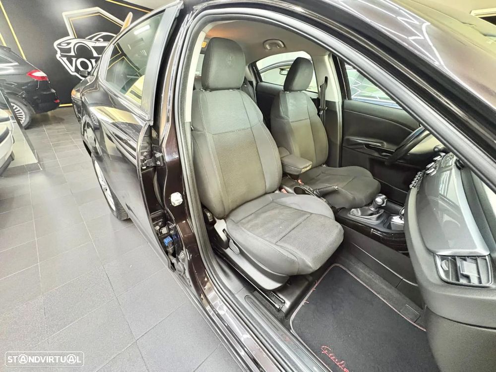Alfa Romeo Giulietta 2.0 JTDm Distinctive TCT - 16